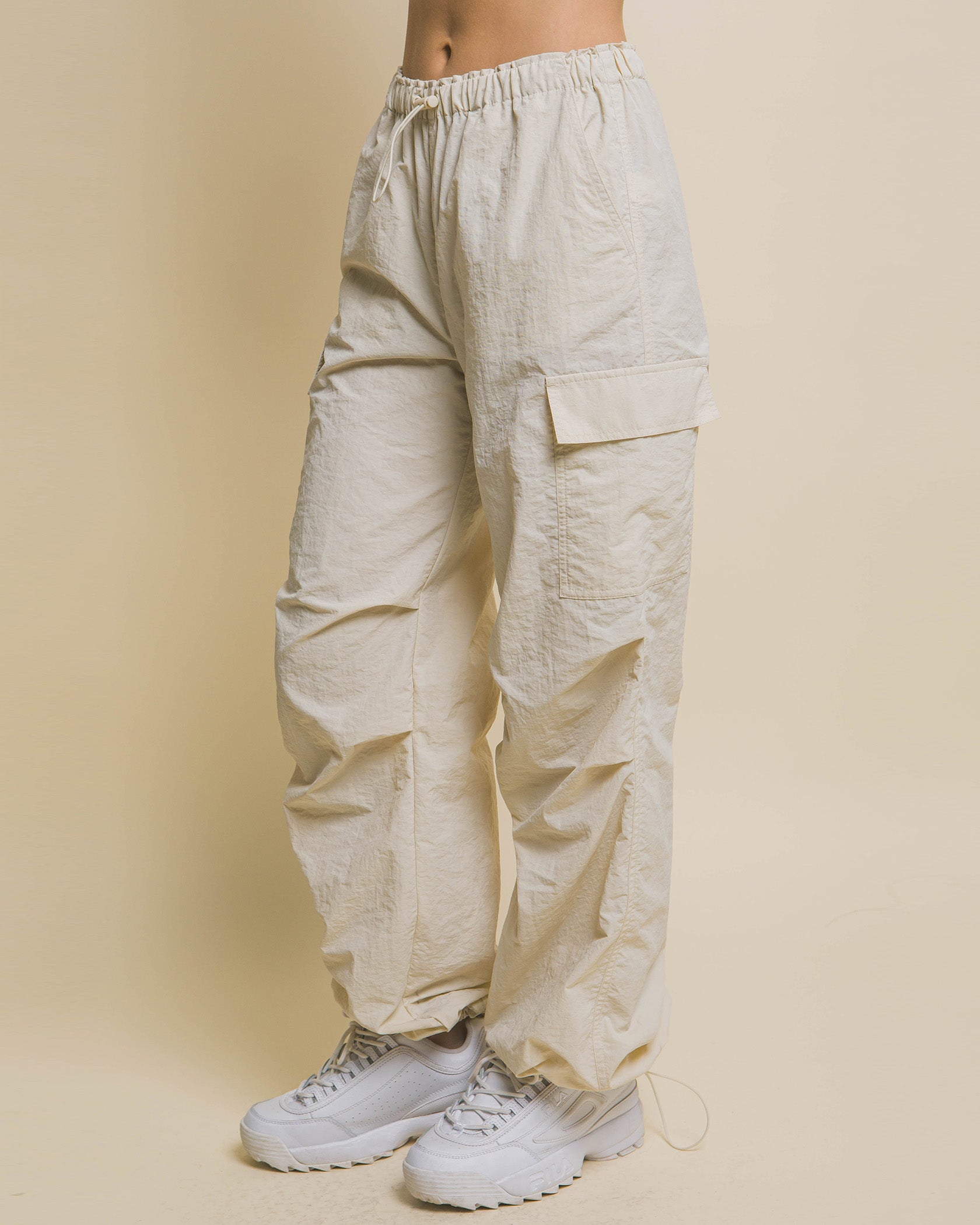 WOMENS LOOSE FIT PARACHUTE CARGO PANTS